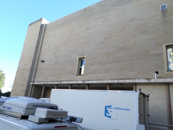 Façade sur pertuis